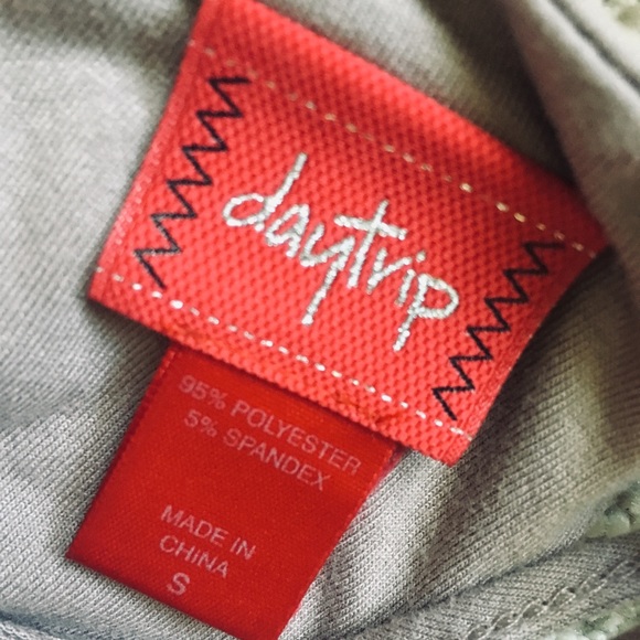 Daytrip Dress!! ✨ - Picture 3 of 3